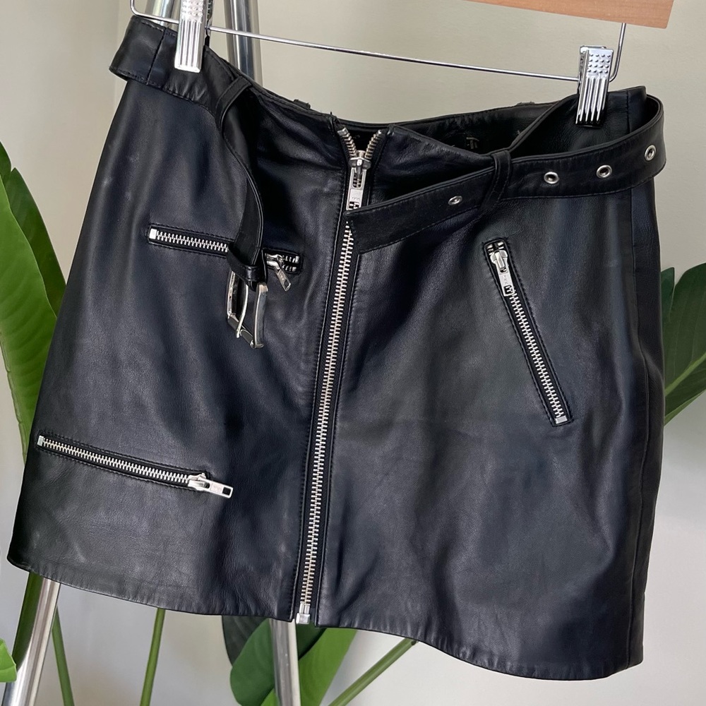 Black leather moto mini